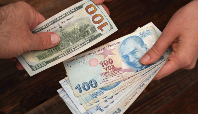 المركزي التركي يثبّت الفائدة عند 37% للمرة الخامسة.. وتخفيض لتوقعات النمو